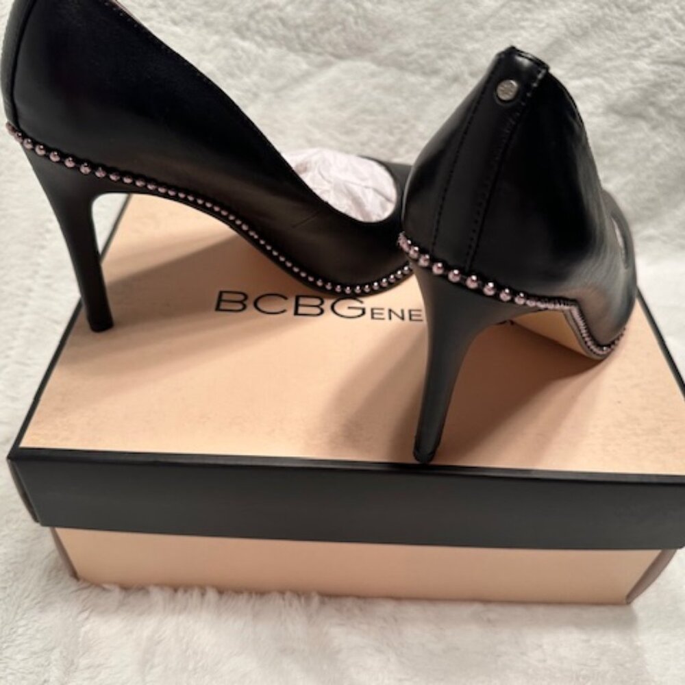 black pumps